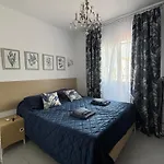 Sunny House *