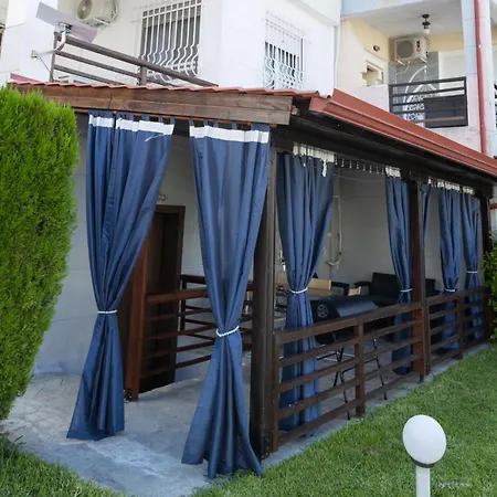 Sunny House Apartment *