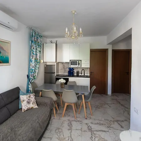 Apartment Sunny House