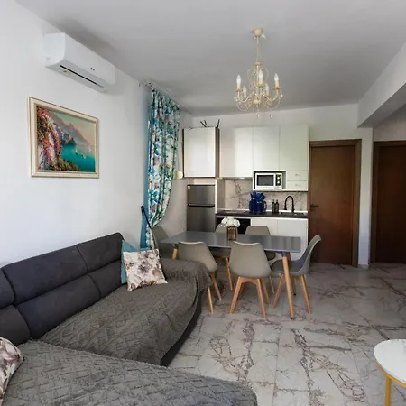 Sunny House Chaniotis